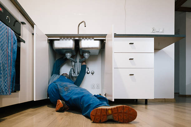 Professional Plumbing technician working in Dunlap, IA
